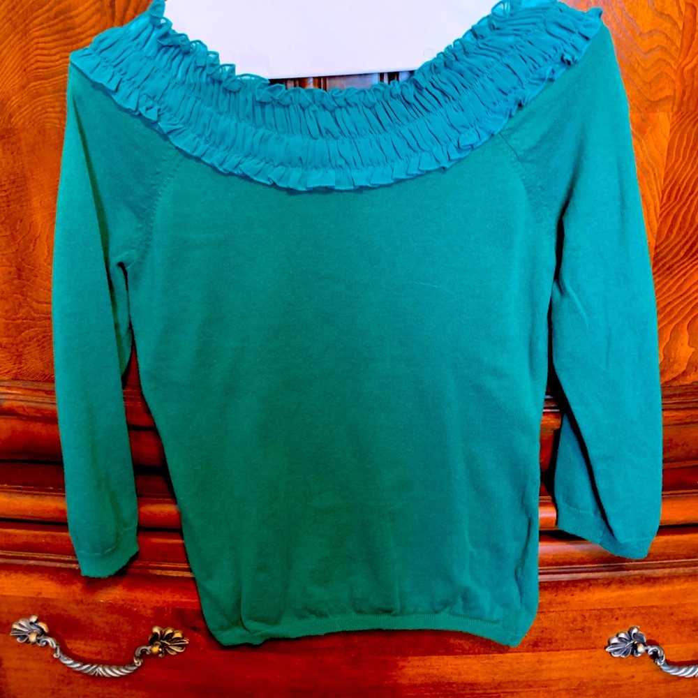 The Limited Green sweater Small